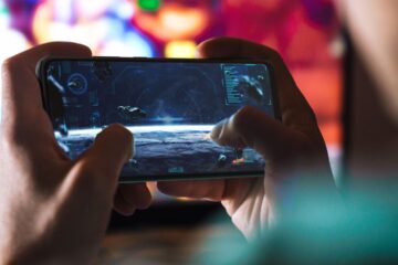 Mobile Online Games